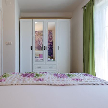 Apartmani Olea Krk Krk Town Exterior photo