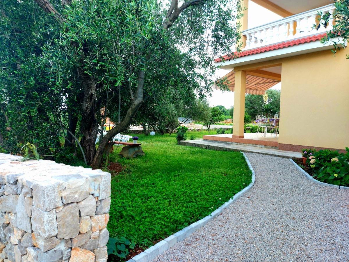 Apartmani Olea Krk Krk Town Exterior photo