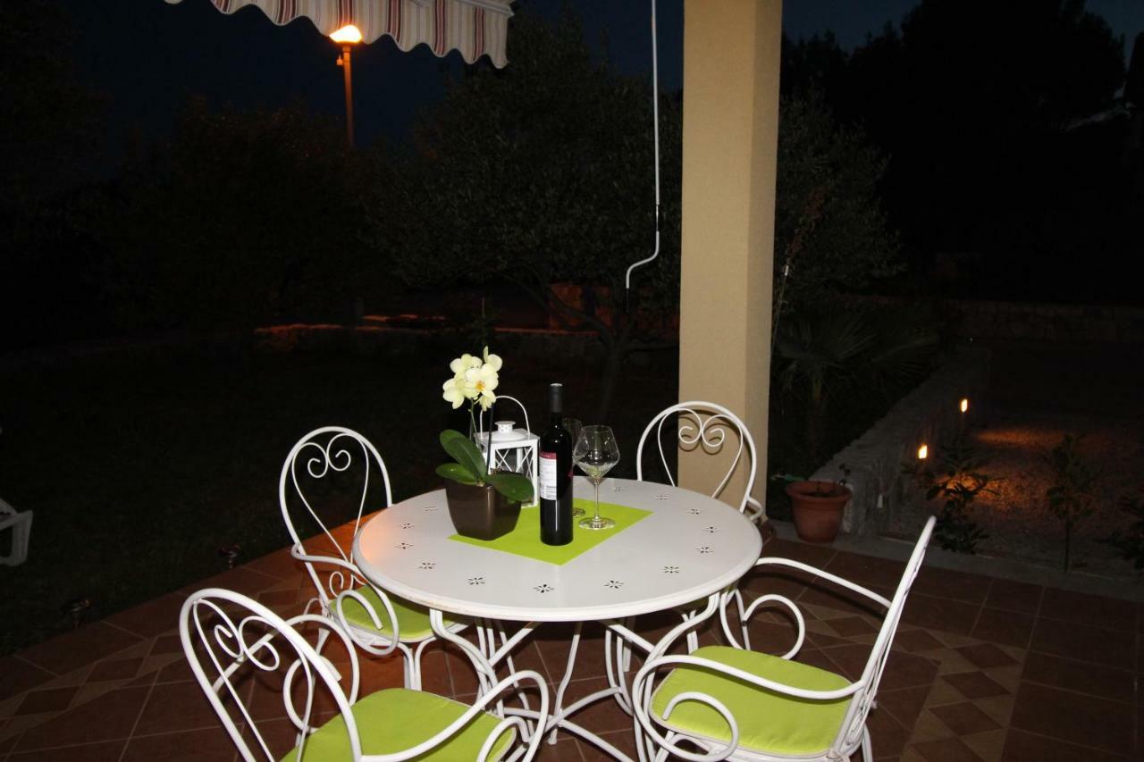 Apartmani Olea Krk Krk Town Exterior photo