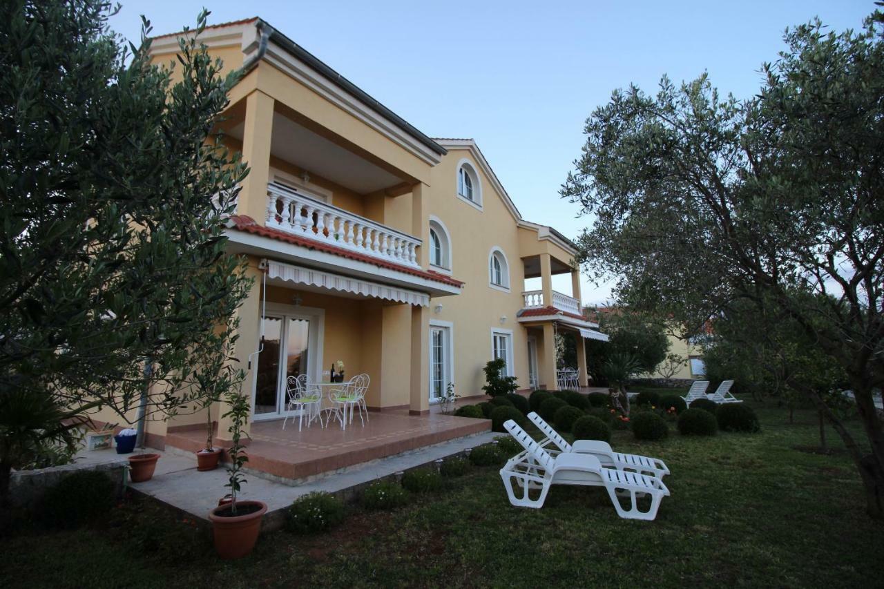 Apartmani Olea Krk Krk Town Exterior photo